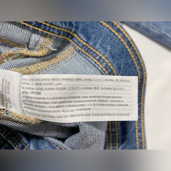 Hollister Denim Jacket - Picture 9 of 10